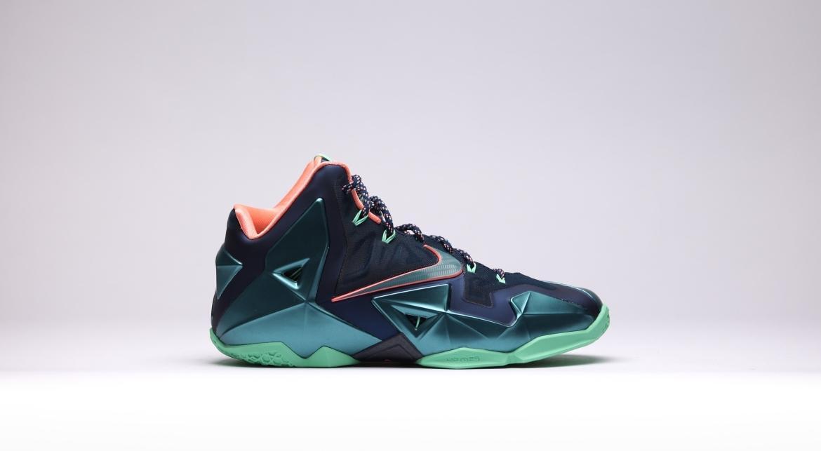 Nike LeBron XI 